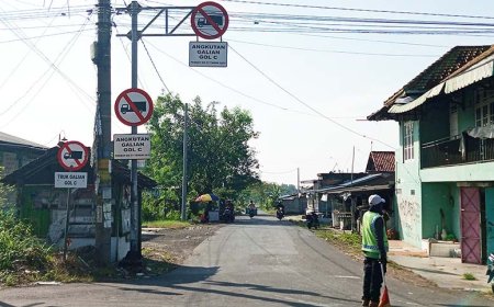 Baru Selesai Diperbaiki, Jalan Majegan-Jeblog Karanganom Rusak Lagi