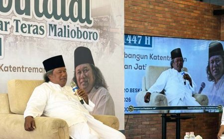 Tausiah di Teras Malioboro: Gus Muwafiq Sebut Jogja Itu Hasil Tirakat, Pedagang Wajib Jaga Nilai "Tepa Selira"