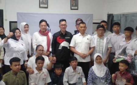 Program Gajah Pintar PSI untuk Bantu Pendidikan