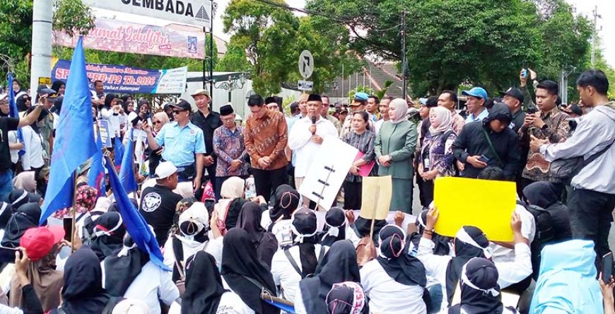 Ratusan Buruh PT MTG Geruduk Kantor Bupati Sleman, Tolak Pesangon Murah dan Dugaan PHK Sepihak
