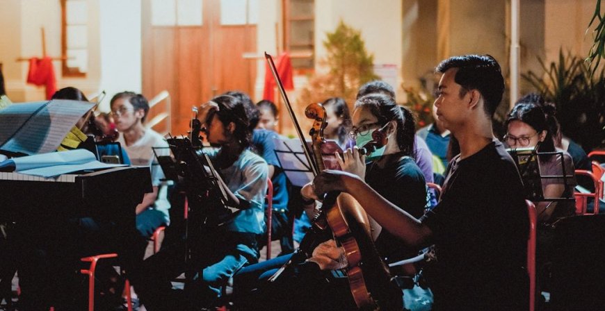 Mini Orkestra Memecah Keheningan Gereja HKTY Pugeran