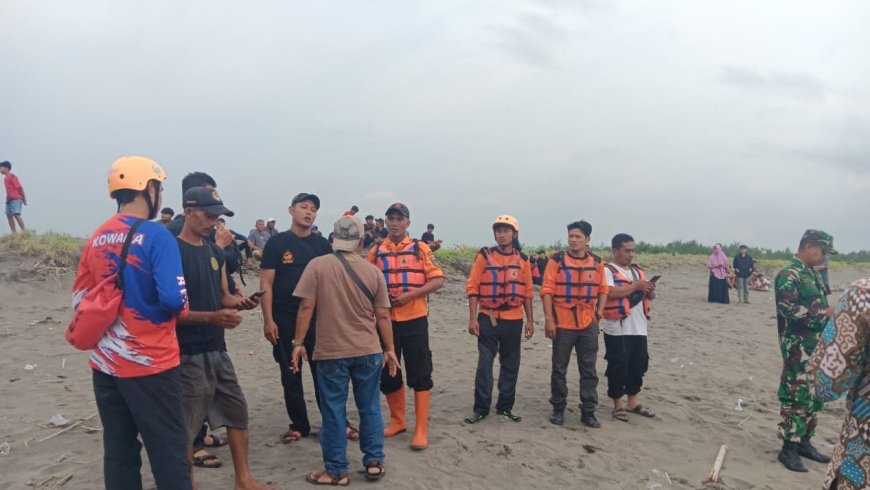 Tiga Pengunjung Pantai Setrojenar Terseret Ombak, Dua Hilang