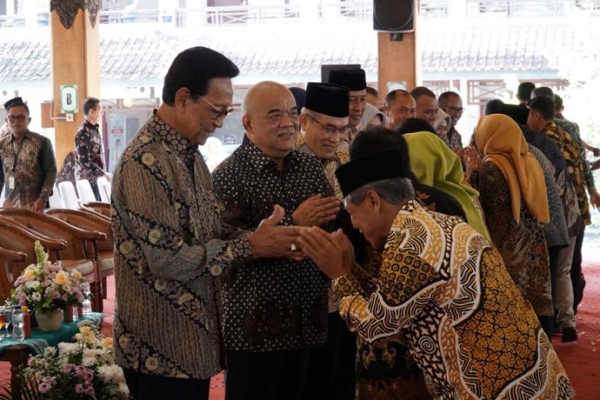 Sultan HB X Syawalan dengan Masyarakat Bantul