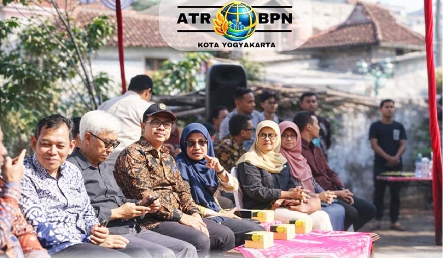 Transformasi Kampung Lampion, Hasto Wardoyo Pimpin Kolaborasi M3K di Tepi Sungai Code