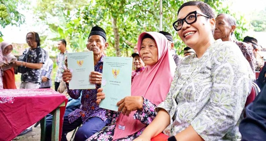 Akhir Perjuangan Panjang, Sertipikat Tanah Mbah Tupon Kembali ke Tangan yang Berhak