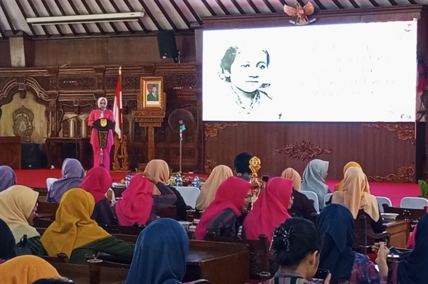 Peringatan Hari Kartini bukan untuk Menuntut