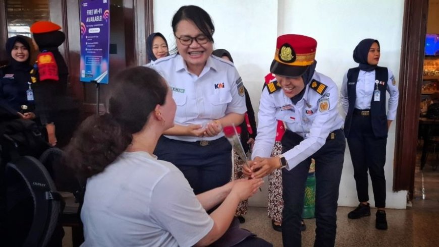Suasana Berbeda Terasa di Stasiun Yogyakarta