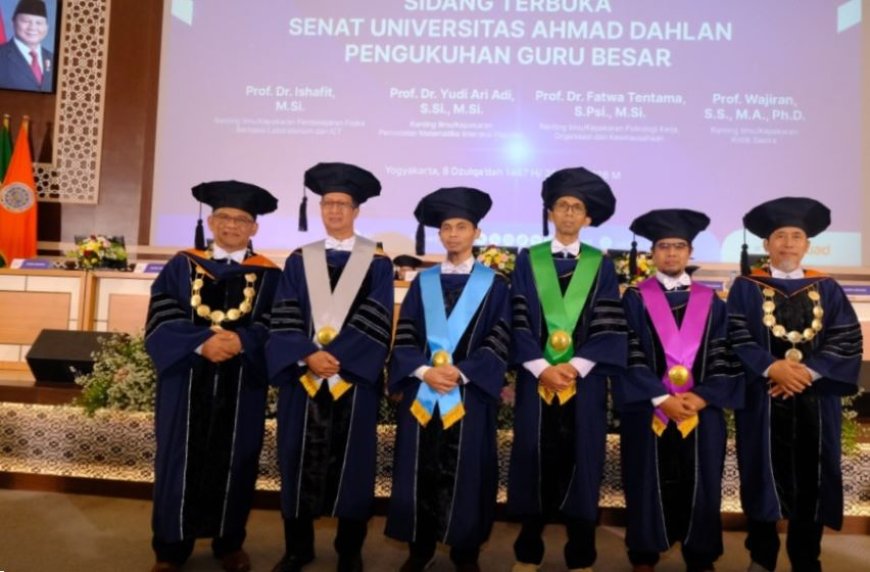 UAD Mengukuhkan Empat Guru Besar Baru