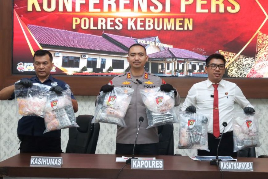 Polres Kebumen Menyita 76 Ribu Obat Keras Ilegal