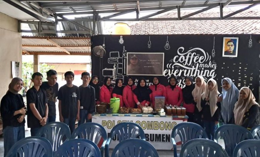 Bhayangkari Polsek Gombong Ajak Anak Berkebutuhan Khusus Makan Bersama