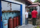 SPPG Diprotes Menempel Tembok Rumah Warga