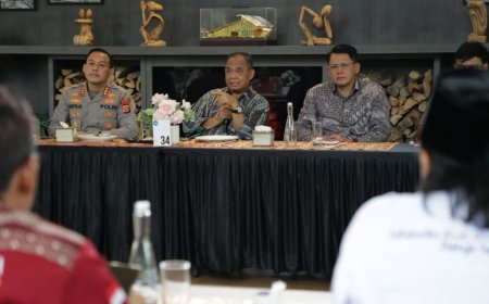 Bupati Sleman Dialog dengan Serikat Pekerja