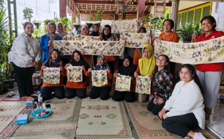 Kelompok Wanita Tani Belajar Digital Marketing