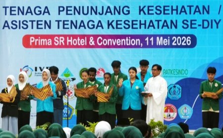 Siap Terjun ke Dunia Kerja, 687 Lulusan SMK Kesehatan DIY Disumpah