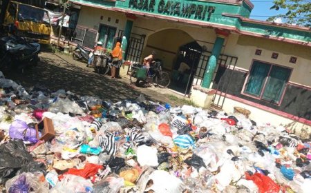 Pengelola Pasar Gayamprit Kewalahan Tangani Sampah