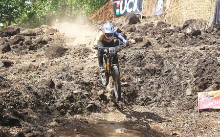 Rider Junior Dimas Aradhana Pecahkan Rekor Waktu Men Elite di 76 Indonesian Downhill 2026 Bantul