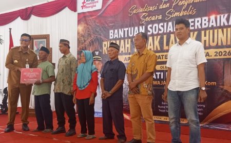 Bupati Klaten Serahkan Bantuan Sosial RTLH
