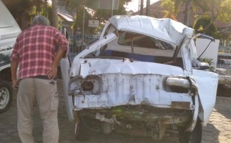 Seorang Pelajar Meninggal Tertabrak Mobil Saat akan Berbelok