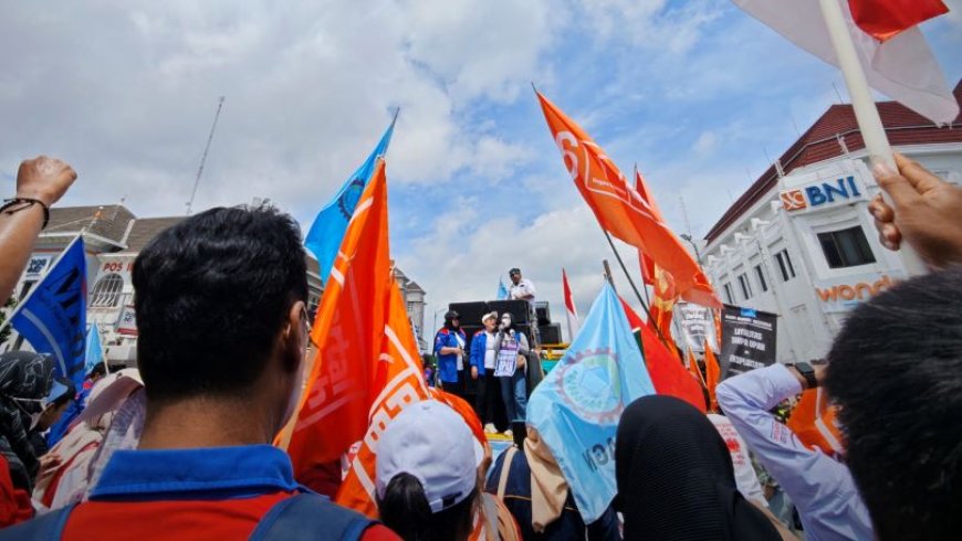 Masih Banyak Pelanggaran, Upah Tidak Dibayar Berbulan-bulan