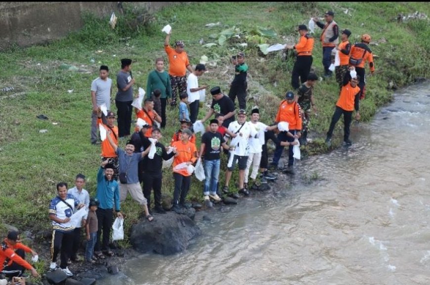GP Ansor Purworejo Tebar Ikan di Bendungan Kedung Putri