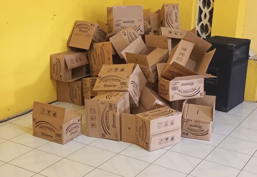 “Kardusnya Disuruh Mengembalikan…”