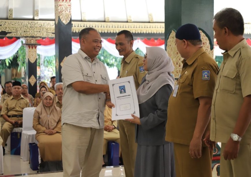 Sebanyak 246 PNS Pemkab Sleman Terima SK Pensiun