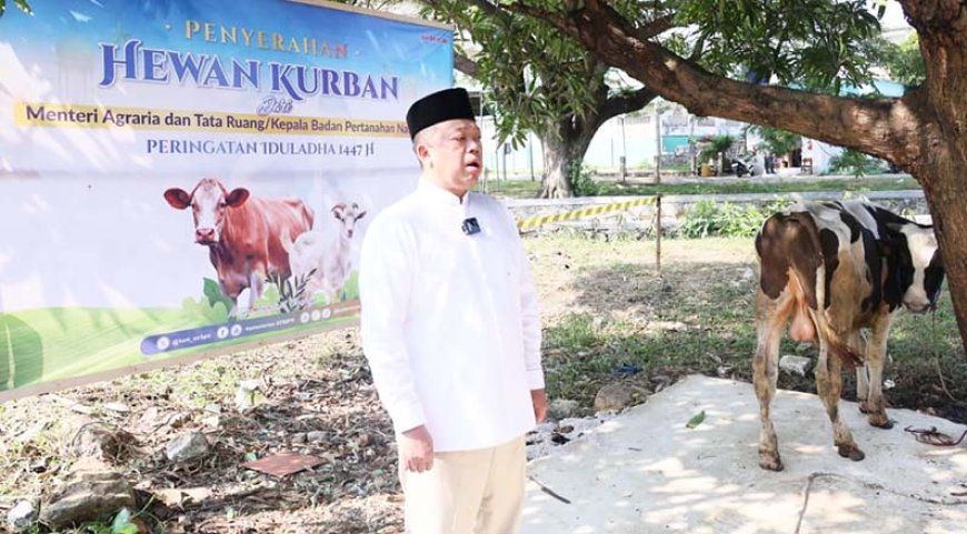Idul Adha 1447 H: Menteri Nusron Salurkan Hewan Kurban ke Ponpes Attaqwa
