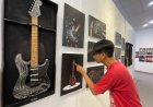 Mahasiswa ISI Yogyakarta Kenalkan Gitar Listrik Ukir Jepara