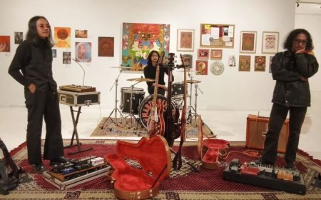 Marsmolys Dobrak Sekat Musik dan Seni Rupa Lewat Pameran The Post Naissance