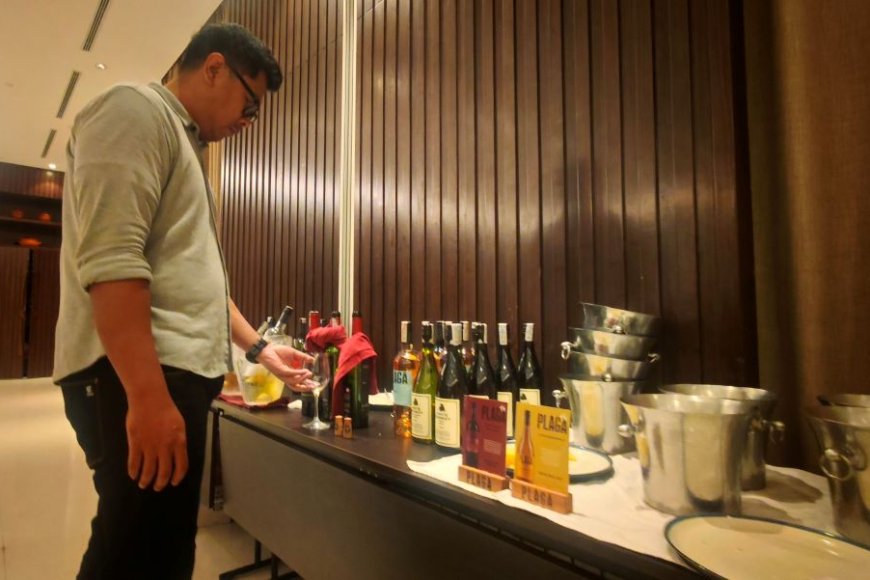 Saat Segelas Wine dan Keju Berpadu