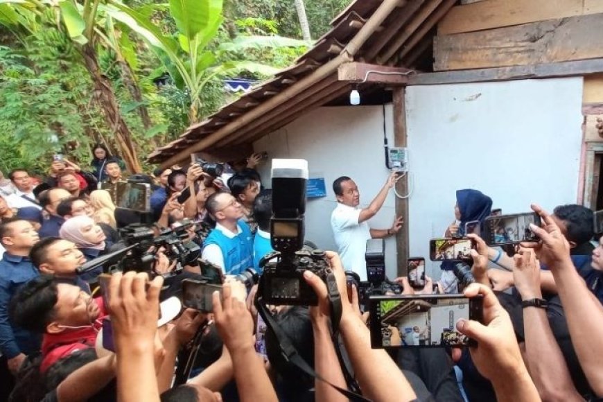 Menteri ESDM Bahlil Lahadalia Tahu Betul Rasanya Hidup Tanpa Listrik