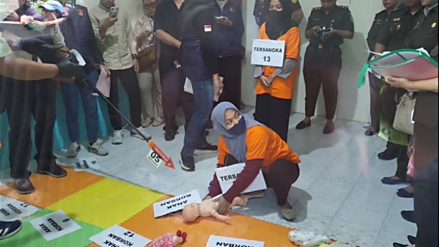Rekonstruksi Ungkap Kekerasan Terstruktur di Daycare, Perintah dari Ketua Yayasan
