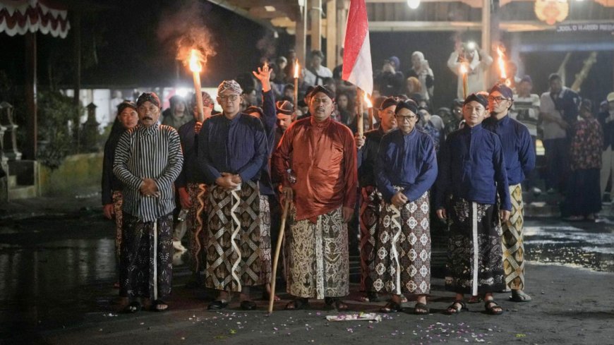 Dua Dekade Laku Tapa Brata, Tradisi Lereng Merapi Tak Lekang Zaman