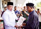 Kawal Kebangkitan Masjid Terdampak Bencana, Nusron Serahkan Sertipikat Wakaf dan Bantuan Rp 2 Miliar