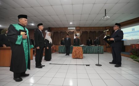 Bupati Sleman Lantik Pejabat Administrator Dukcapil
