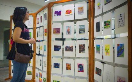 Menghidupkan Kembali Nostalgia Kartu Pos di Kavach Space
