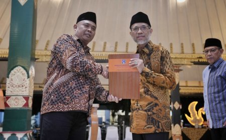 Kukuhkan Pimpinan Baznas Sleman, Harda Tekankan Semangat "Hayem Hayom"