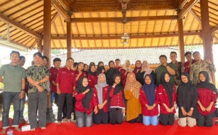 Tim UNY Perkuat Literasi Digital Pemuda di Klaten