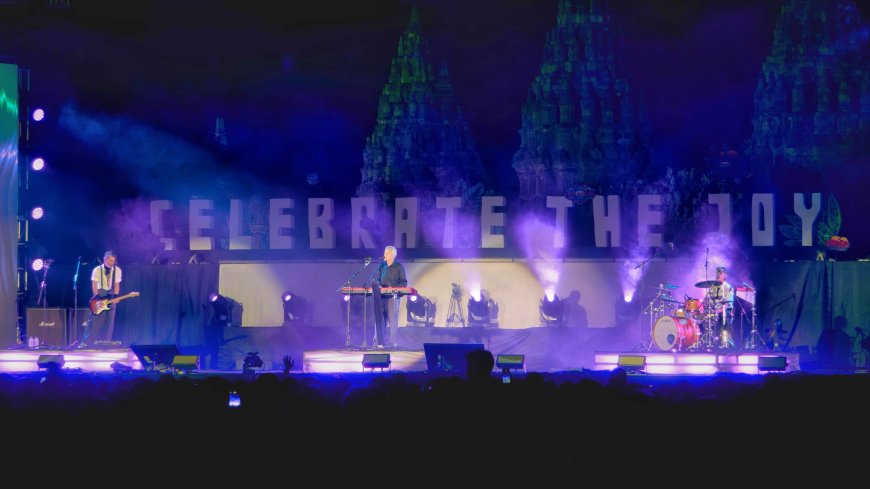 Belasan Ribu Penonton Larut dalam Nostalgia MLTR di Hari Pertama Prambanan Jazz 2026