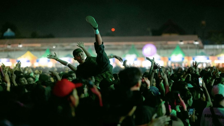 FSTVLST Memecah Kepadatan Ribuan Penonton Saemen Fest